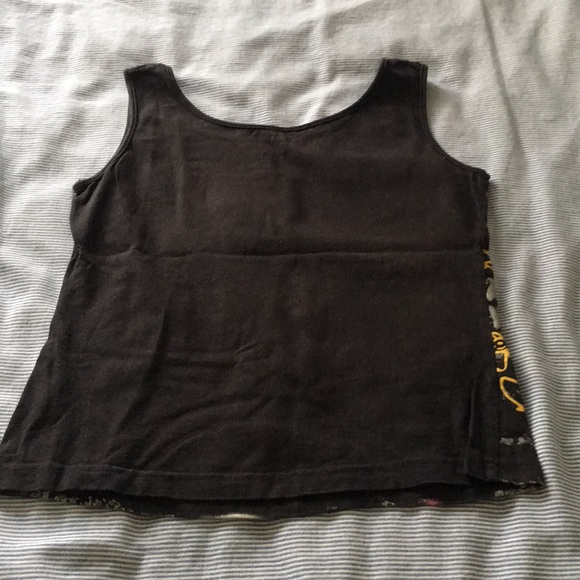 Black tank top with graffiti - Picture 3 of 3